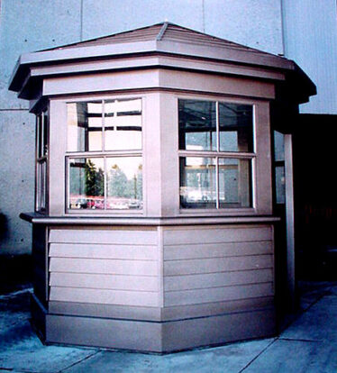 Hexagon Valet Booth V02-432