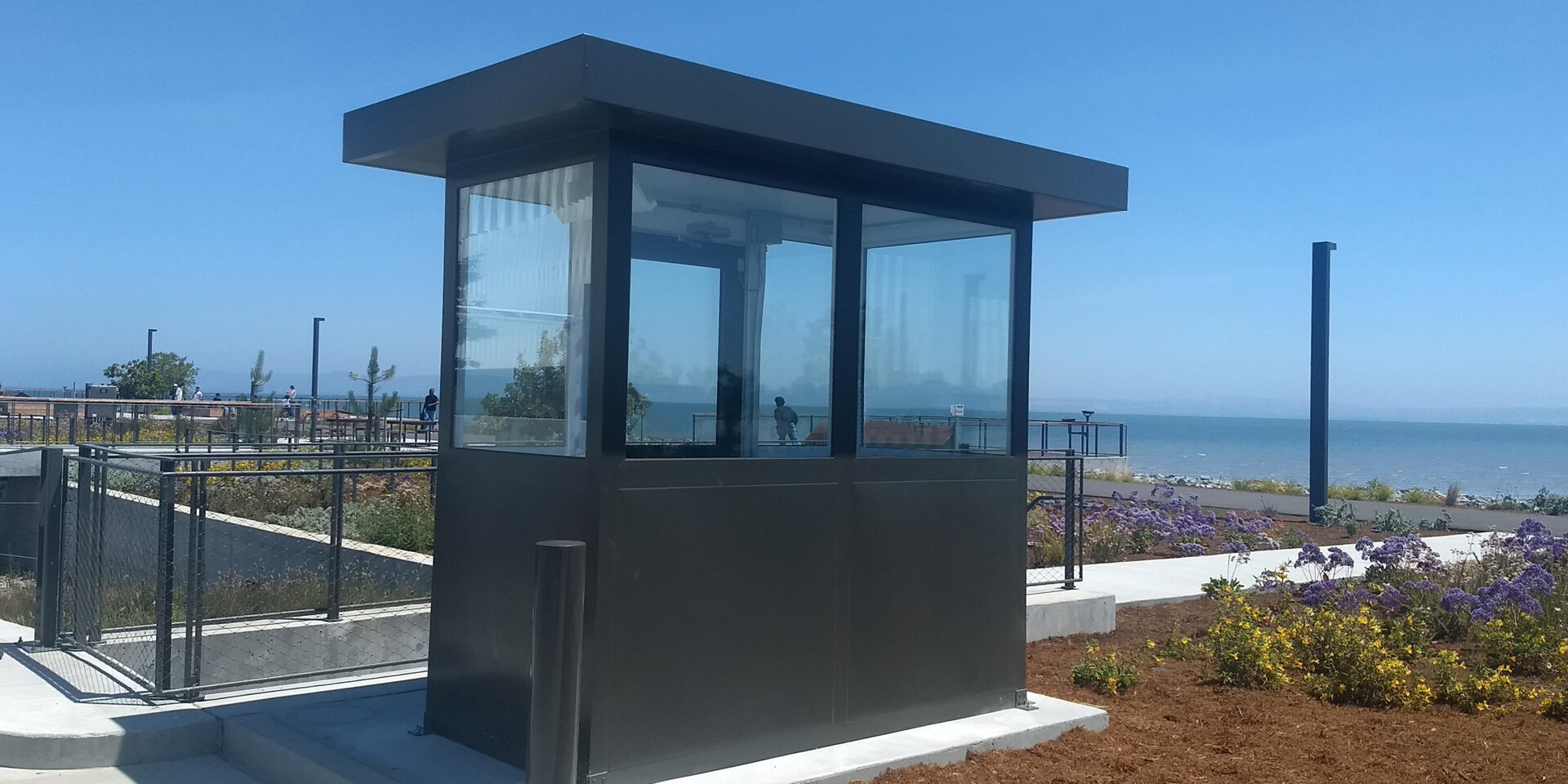 Guard Booth with Canopy